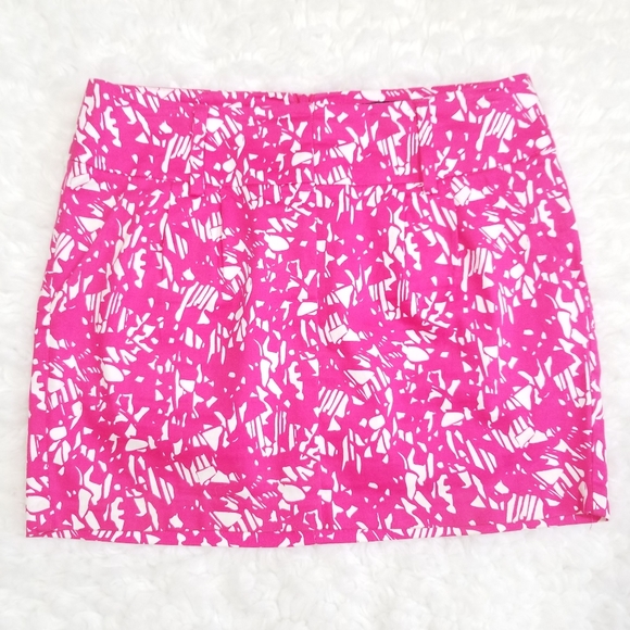 Forever 21 pink pattern mini skirt. Size M - Picture 1 of 11